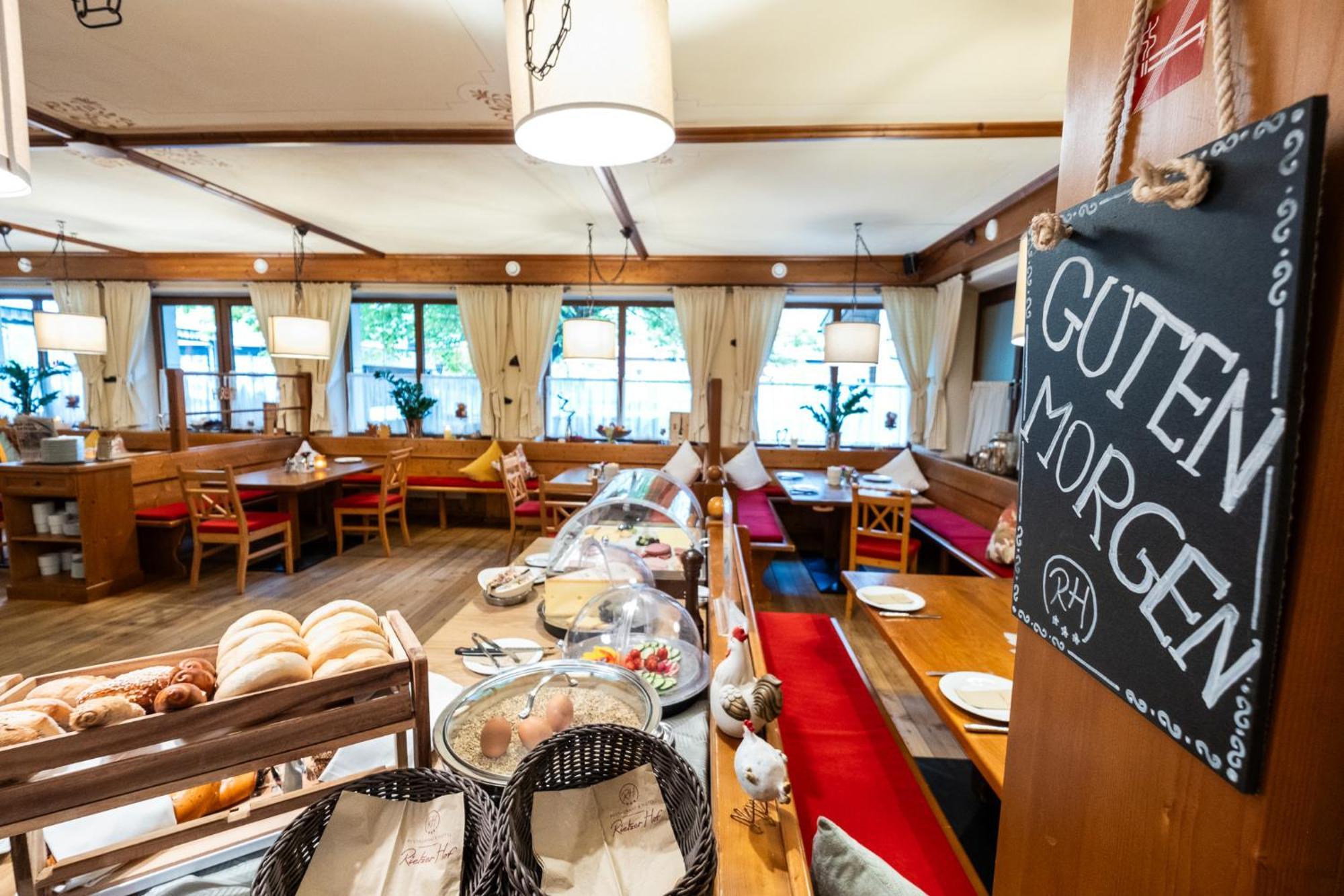 Hotel Rietzer Hof エクステリア 写真