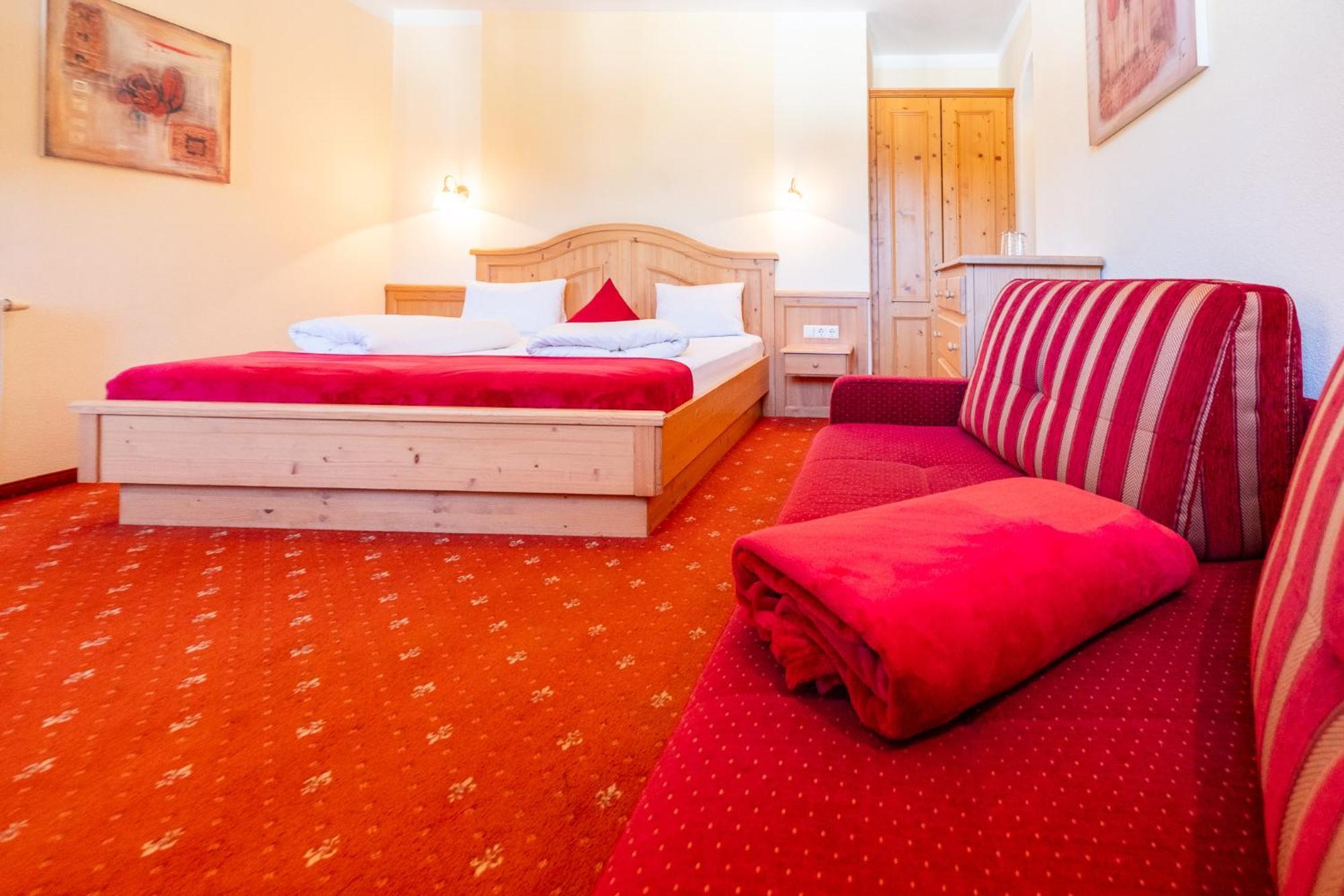 Hotel Rietzer Hof エクステリア 写真