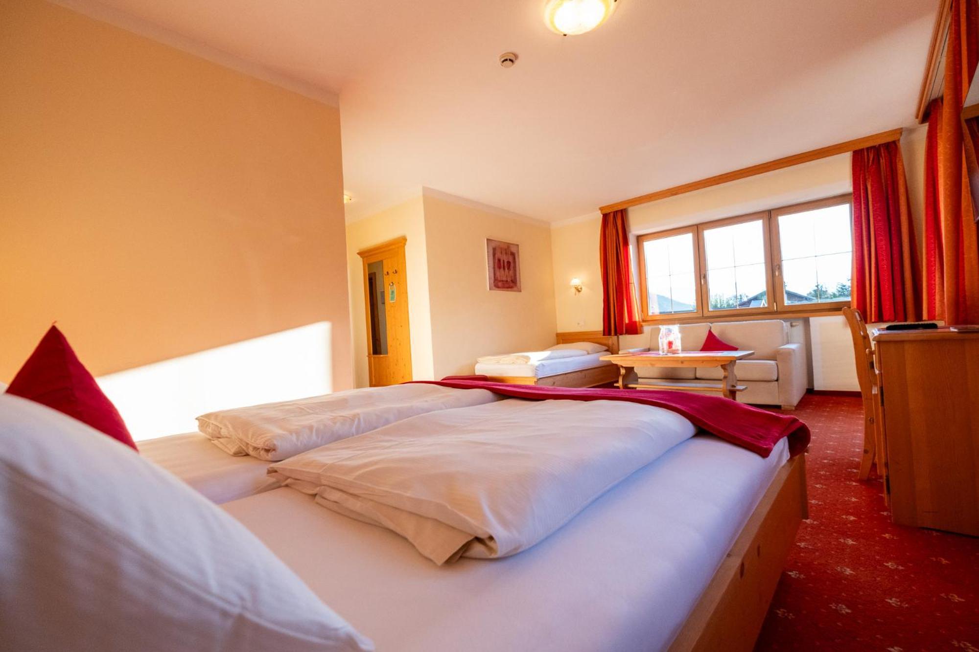 Hotel Rietzer Hof エクステリア 写真