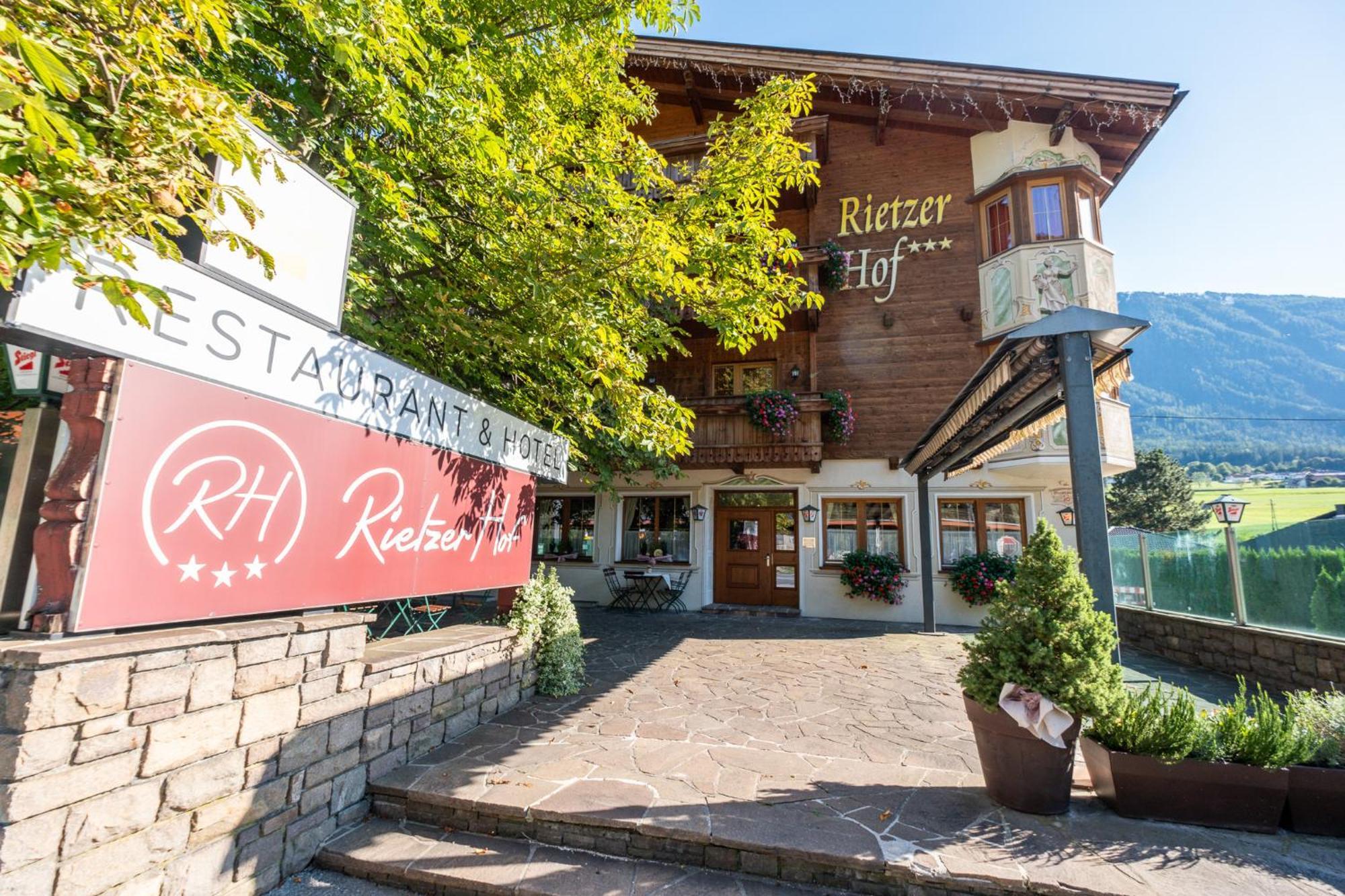 Hotel Rietzer Hof エクステリア 写真